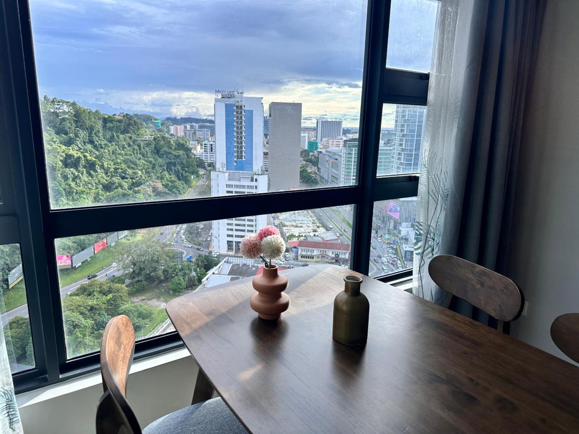 Jq1 Sea & Pool Or City View Wifi I Washing Machine For Some Units I Cuckoo Water Jesselton Quay By R2 Kota Kinabalu Zewnętrze zdjęcie